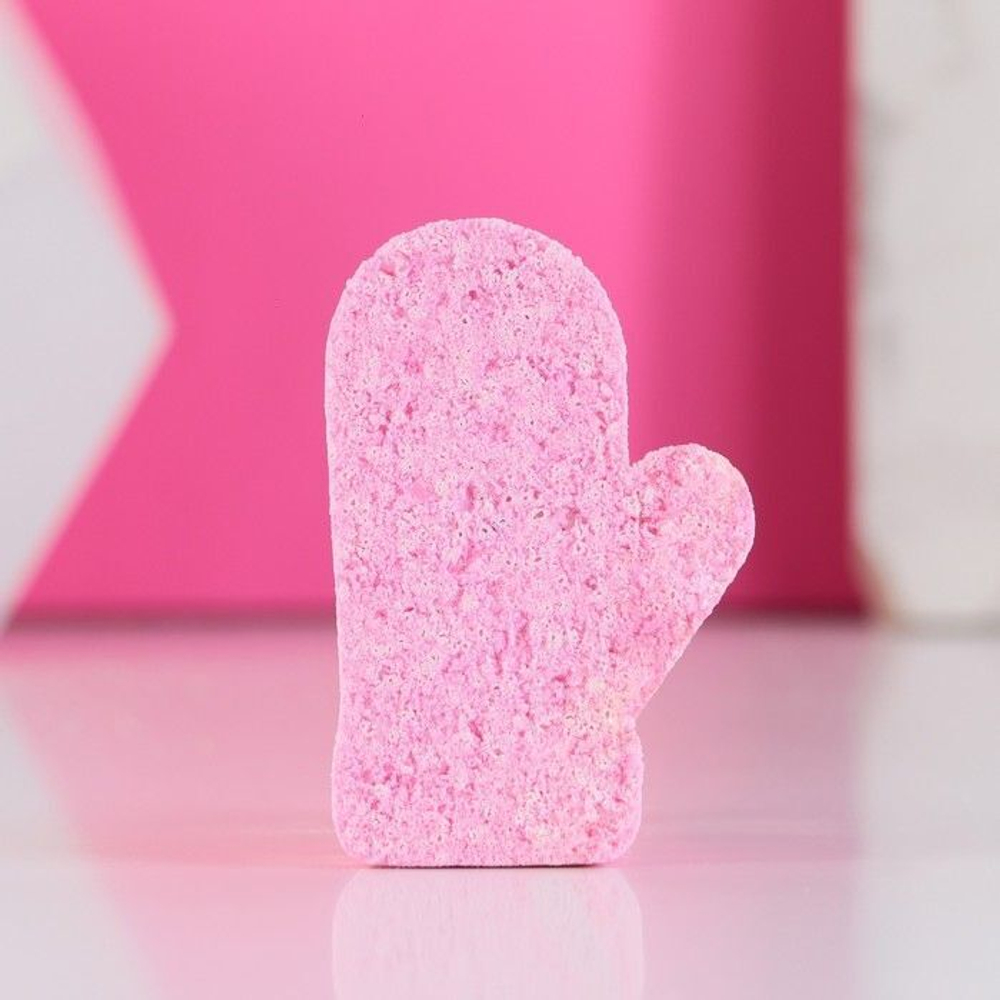 Бомбочка для ванны в форме варежки с ягодным ароматом - 100 гр.