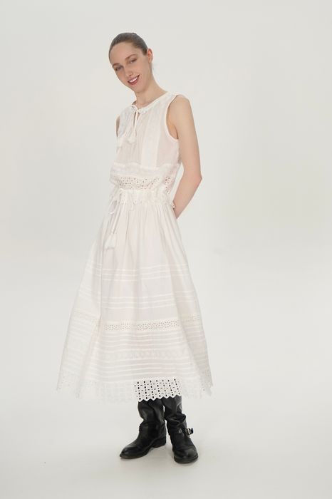 Юбка белая с кружевом