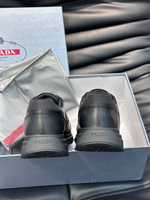 Кроссовки Prada