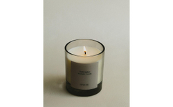 Zara Home Свеча ароматическая Dark Amber 200 г, растительный воск, аромат восточный древесный, Коричневый