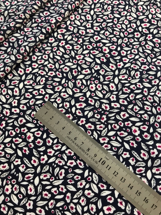 Штапель принт цветы мелкие белые на темно синем D13C1