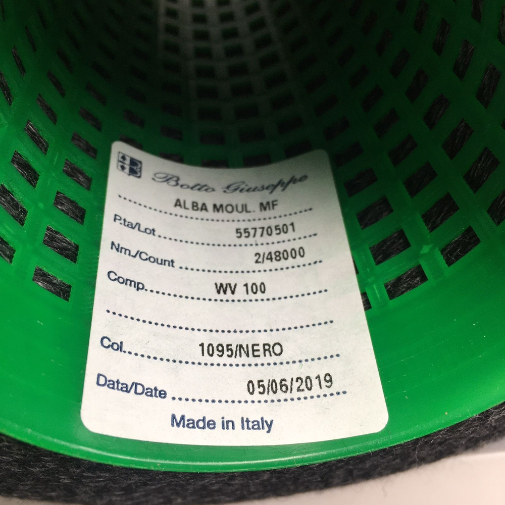 MOULINE Alba - Botto Giuseppe; 100% Меринос; 2400м/100гр; col.1095/nero цвет: Серо-черное мулине;