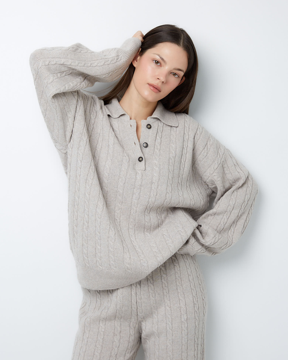 Поло объемного кроя из смесового кашемира серо-бежевый