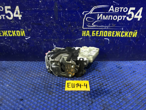 Замок двери передней левой NISSAN BLUEBIRD 1997