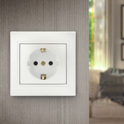 Розетка Intro Plano 1-202-06 с заземлением 2P+E Schuko, 16А-250В, IP20, СУ, перламутр