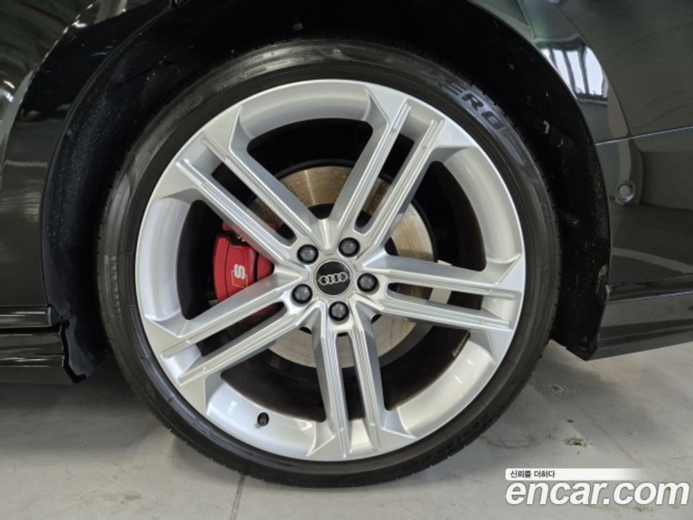 Audi S8 (D5) 4.0 TFSI Quattro LWB (12.2021)