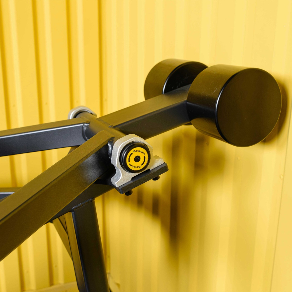 U3013D Наклонный грудной жим. Стек 109 кг