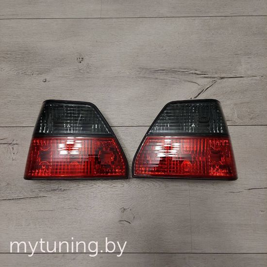 Задние фонари VW Golf 2 red smoke