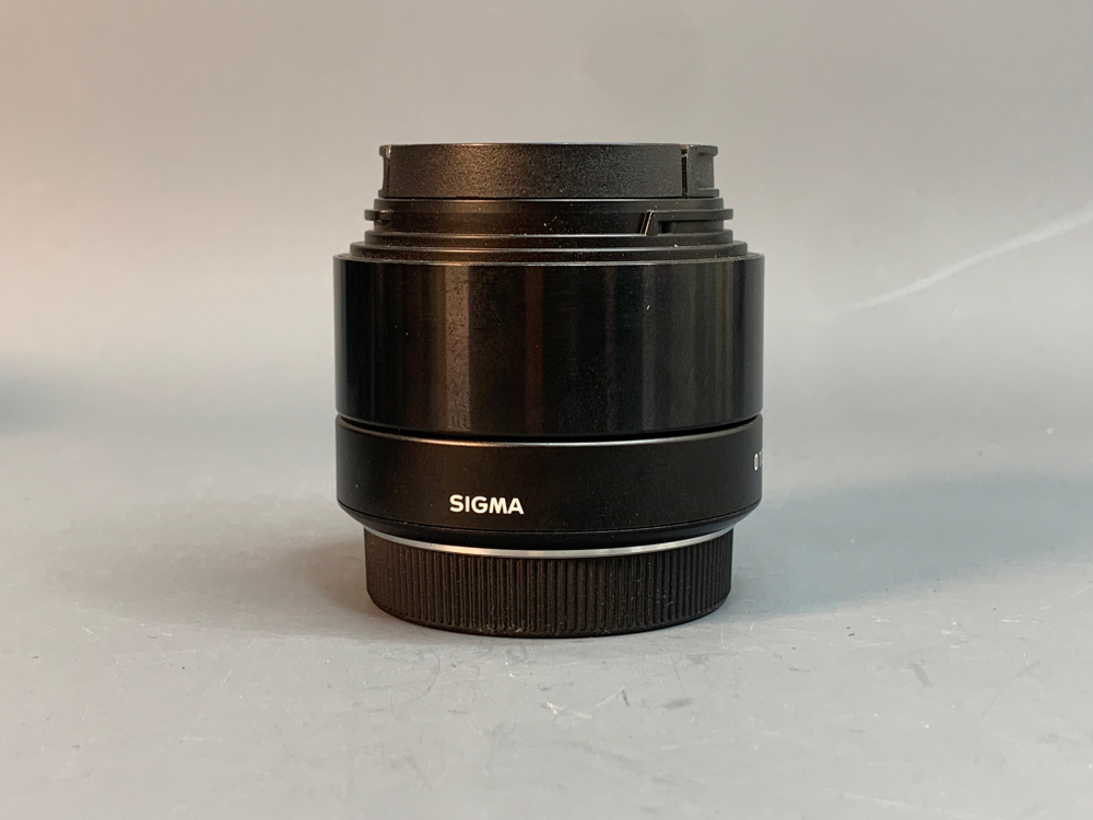 Sigma AF 19mm f/2.8 DN MFT (micro 4/3)