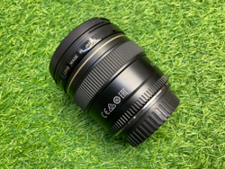 Canon EF 20mm 2.8 USM