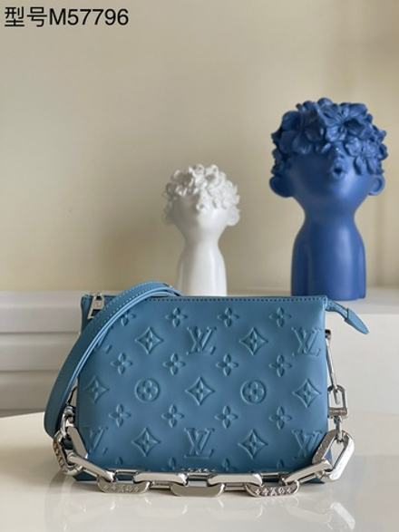 Louis Vuitton Coussin BB