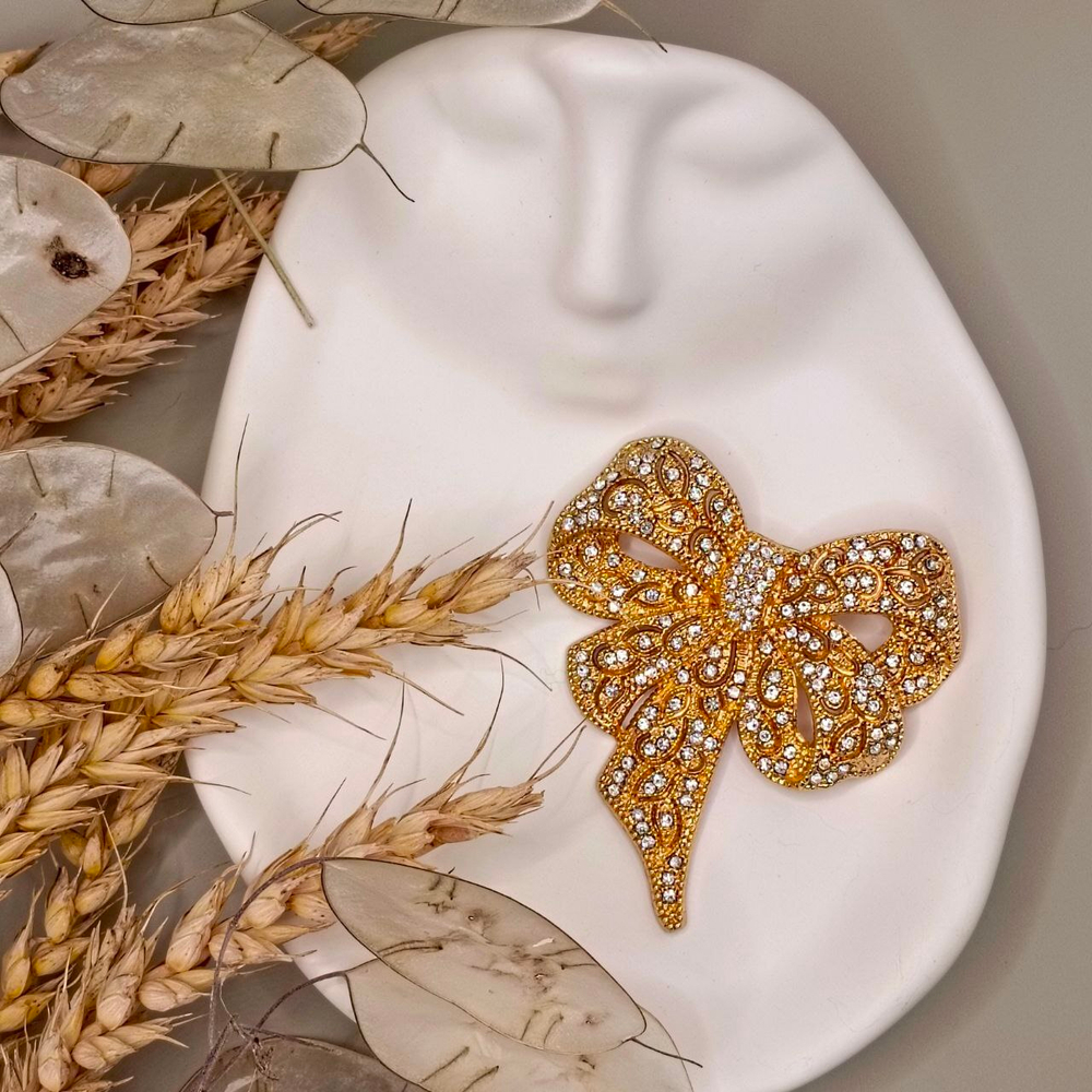 Брошь " Бант со стразами"