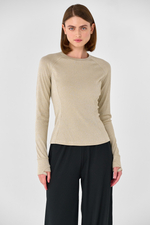 Лонгслив приталенный с рельефом