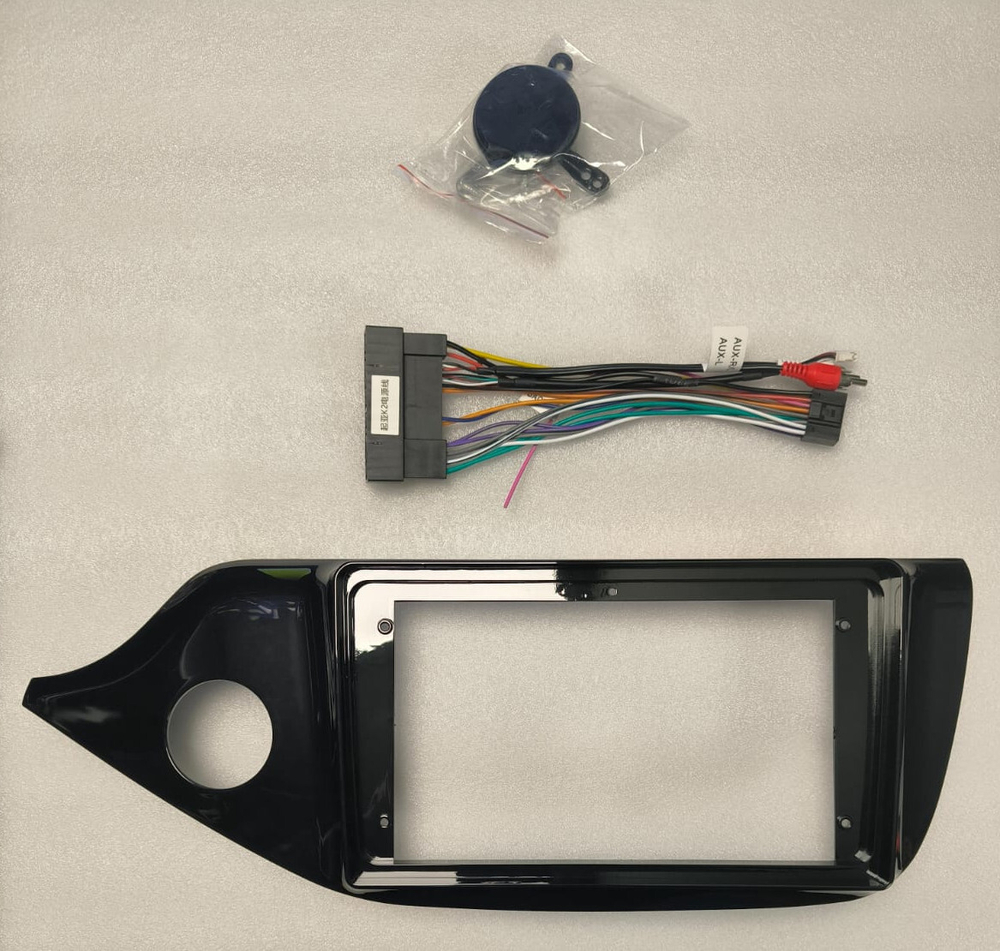 Магнитола для KIA Ceed 2 (JD) 2012-2018 (рамка глянцевая) - Carmedia EW-1781 (кнопки и крутилки), Android 12, TS10,  CarPlay, 4G SIM-слот