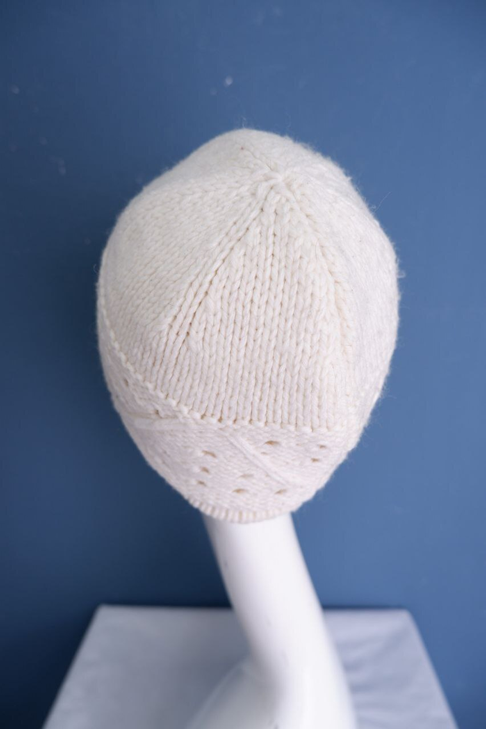 Шапка светлая