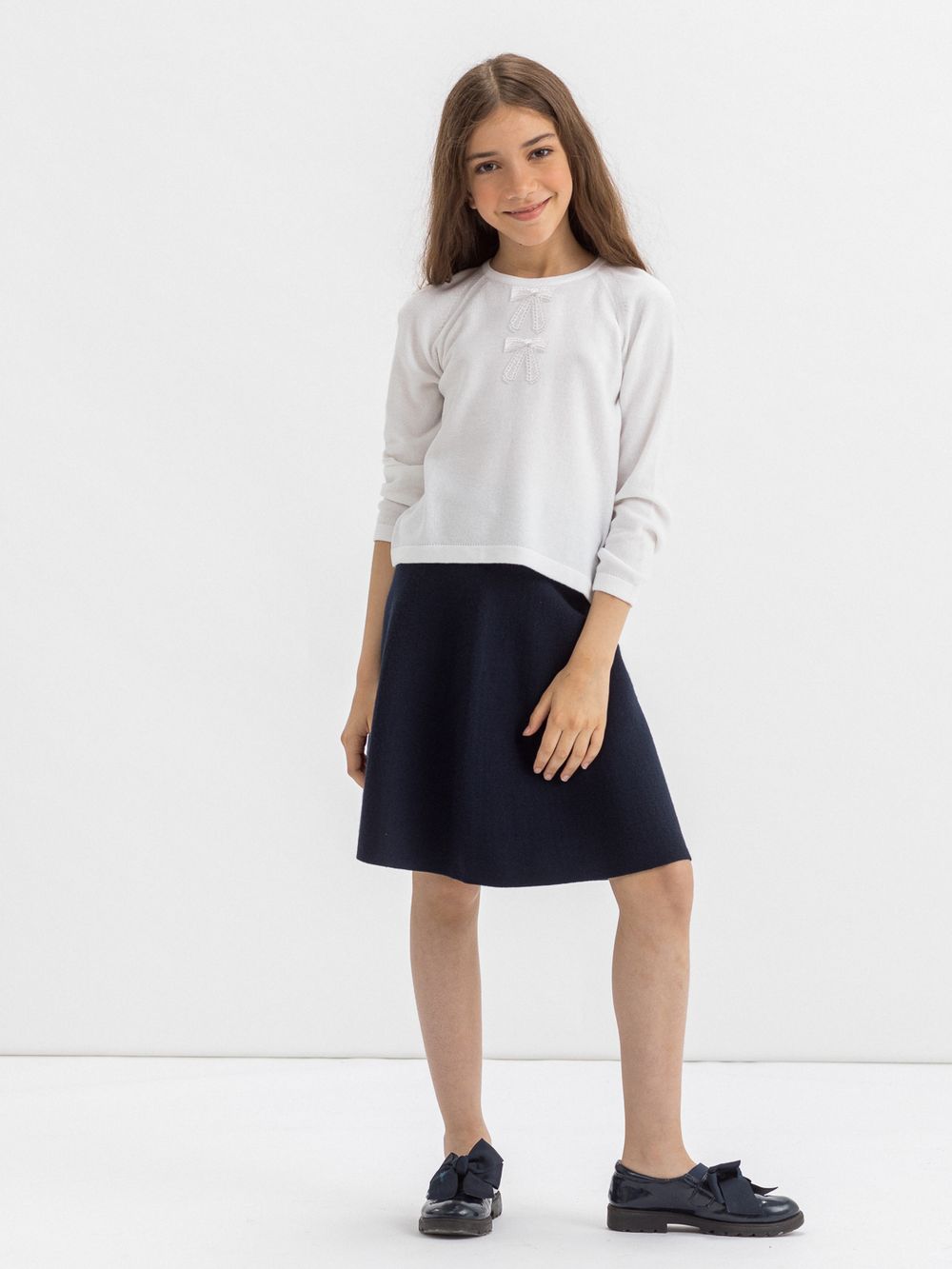 Джемпер для девочки в школу