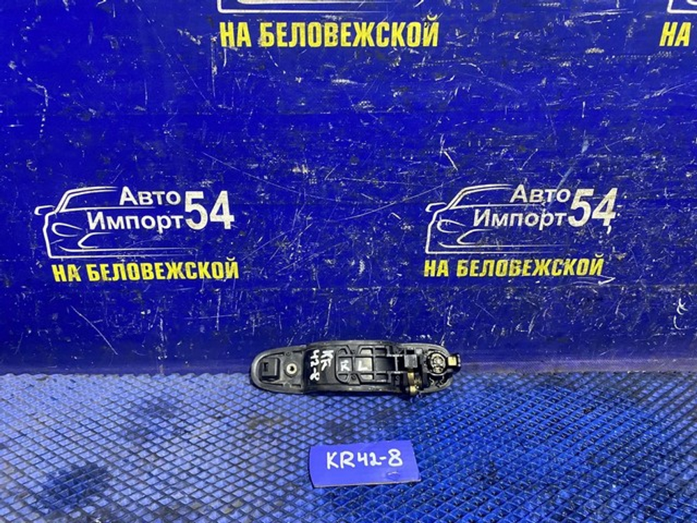 Ручка двери задней левой внешняя TOYOTA LITEACE 1999