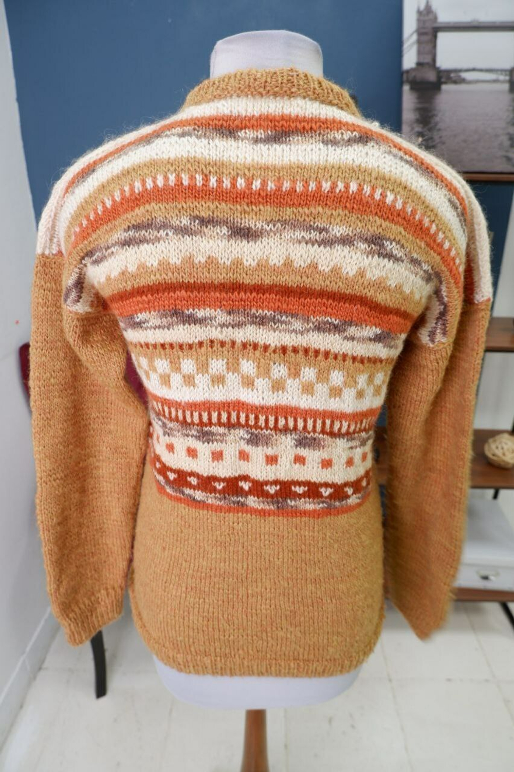 Свитер шерстяной 46 размер