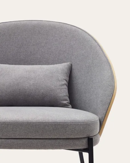 Кресло Eamy светло-серое с натуральной отделкой