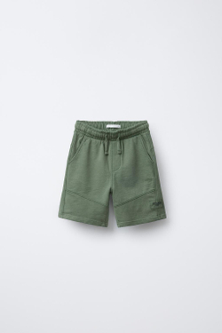 ZARA КРАШЕНЫЕ ШОРТЫ, ЛИНЯЛЫЙ ЗЕЛЕНЫЙ