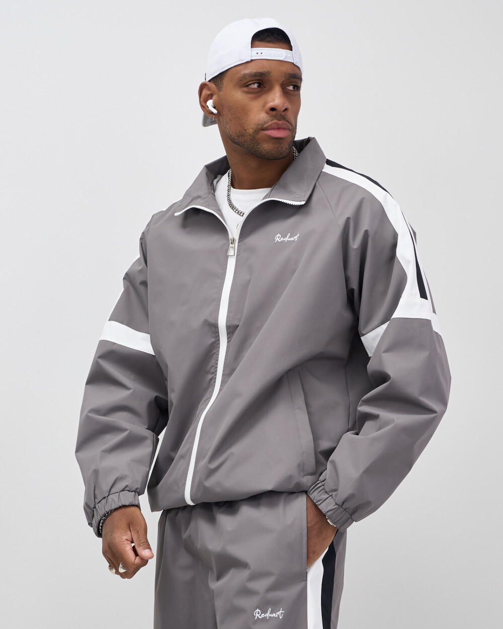Спортивный костюм мужской весна-лето серого цвета 25736Sr