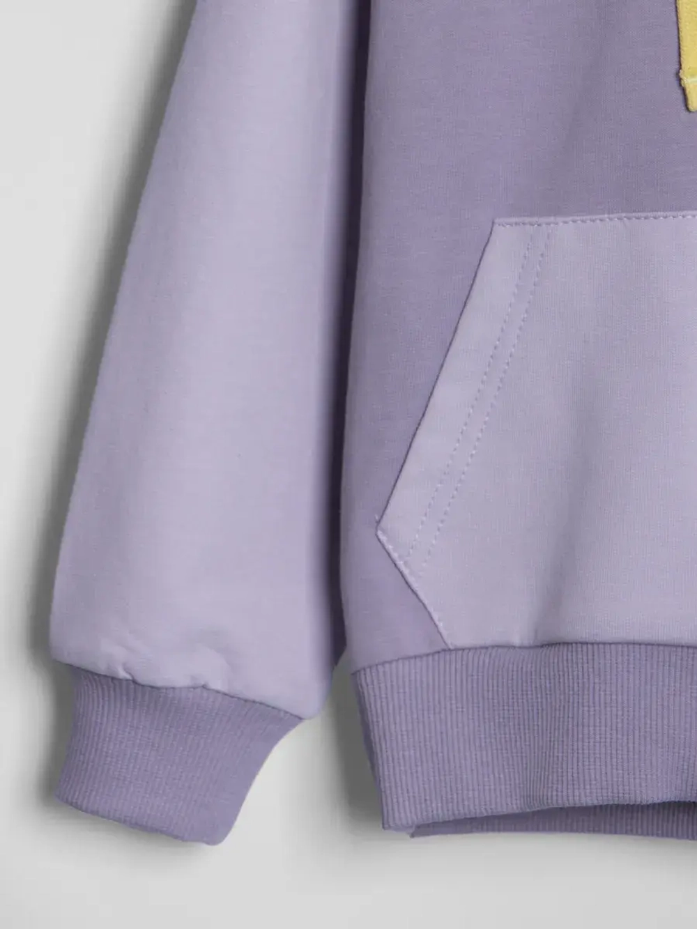 Спортивный костюм для девочки в школу