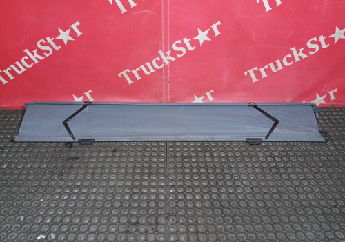 Солнцезащитная шторка  2018г