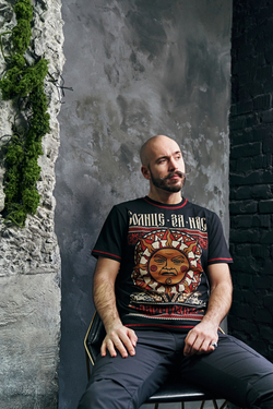 Футболка Варгградъ мужская чёрная «Солнце за нас»