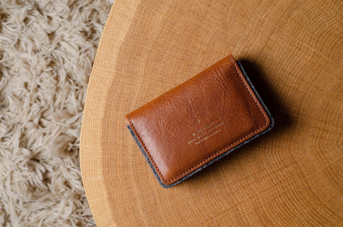 Hard Graft Card Fold Wallet Classic — картхолдер из кожи