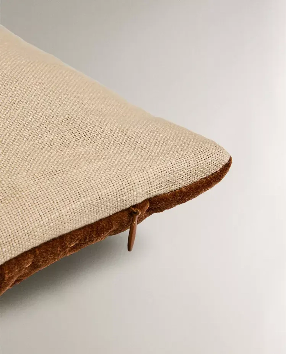 ZARA HOME НАВОЛОЧКА ДЛЯ ДЕКОРАТИВНОЙ ПОДУШКИ, КОРИЧНЕВЫЙ