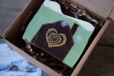 "Домик в зимнем лесу", авторское мыло в подарочной упаковке