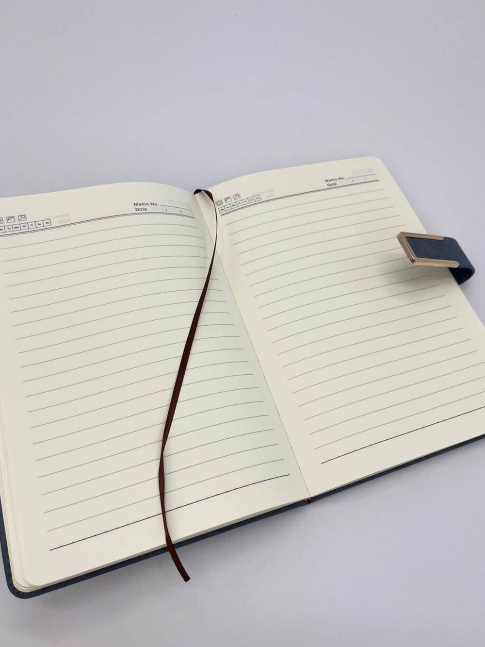 Блокнот А5 в коробке серый линейка 60л (88447)