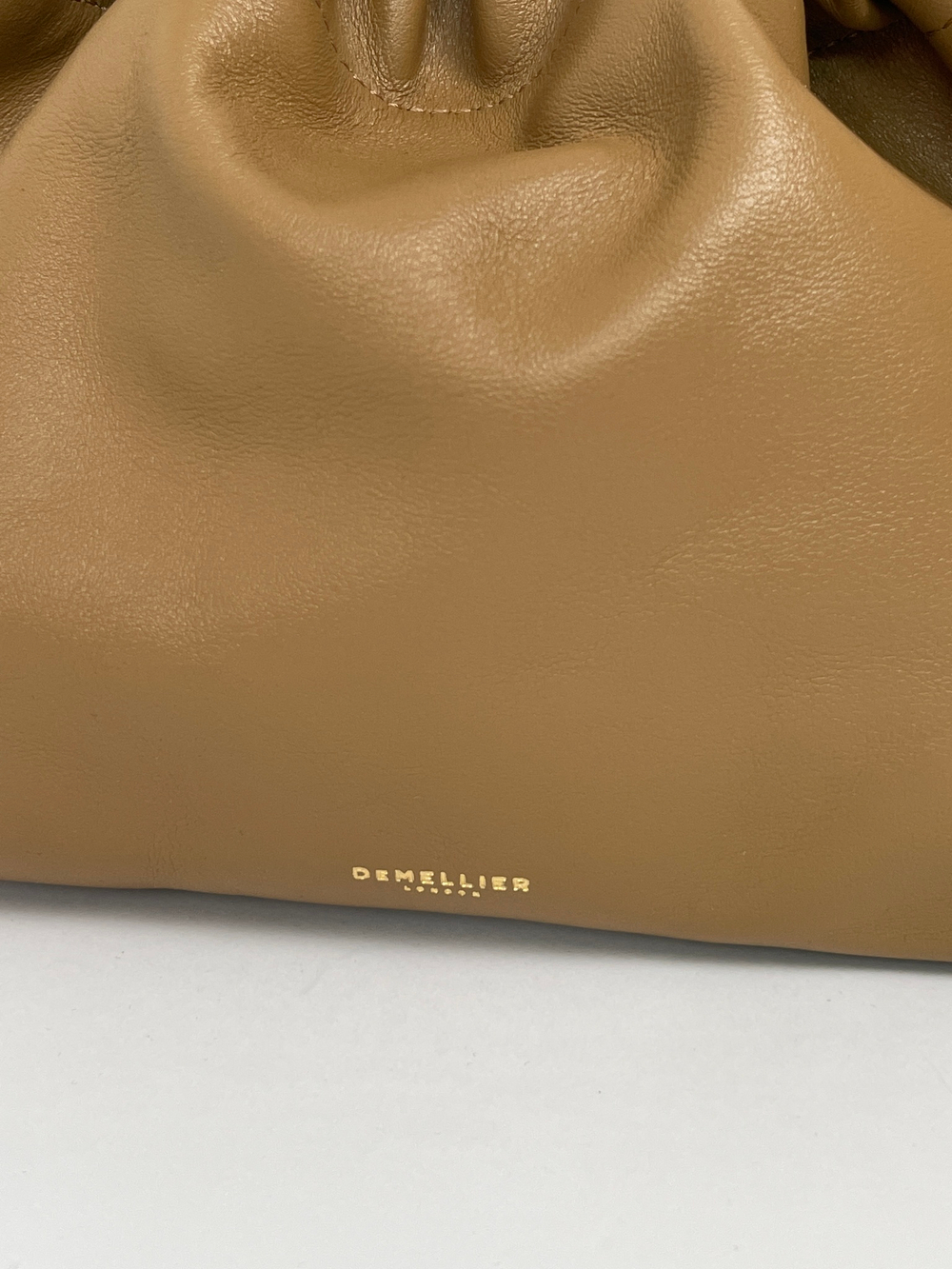 Сумка DeMellier Santa Monica Chain Leather Top Handle Bag
