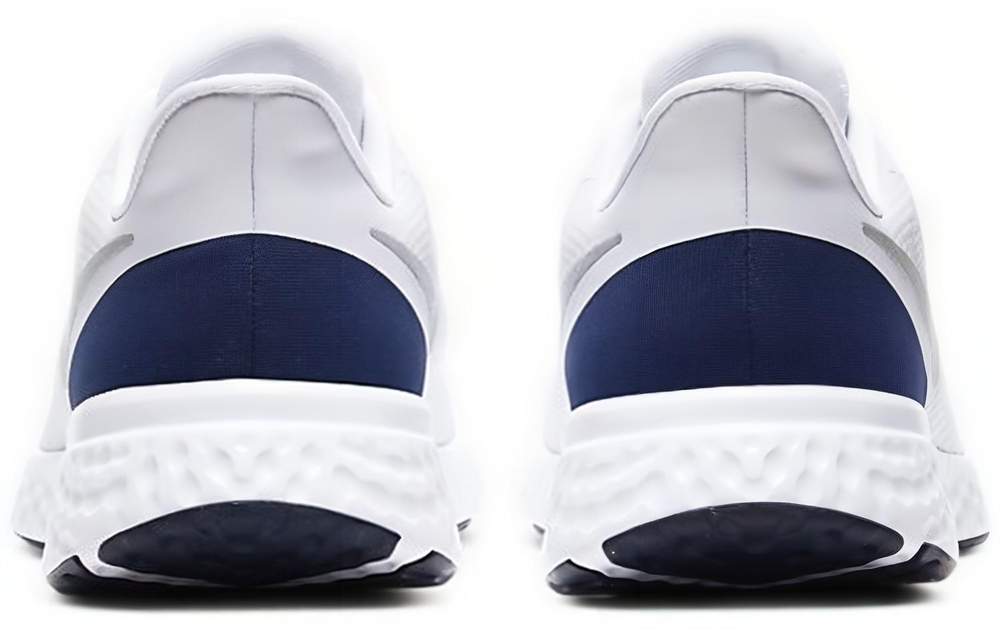 Кроссовки Nike Revolution 5