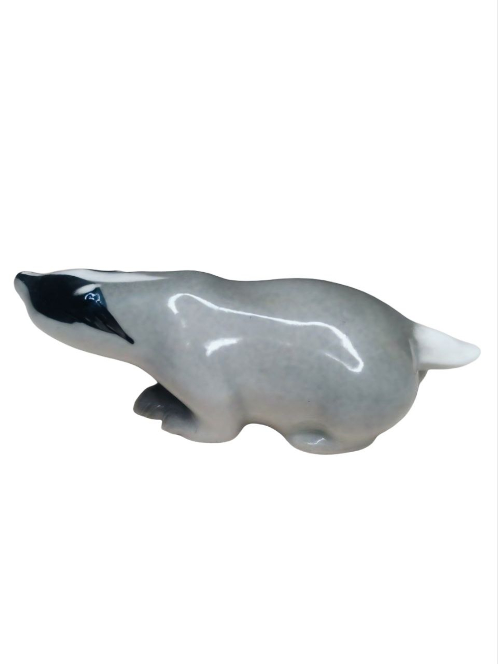 Фарфоровая статуэтка "Барсук" ЛФЗ