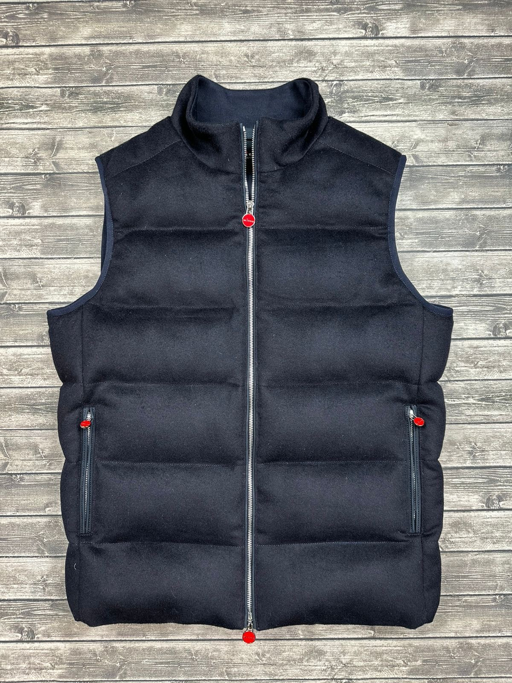 Жилет Kiton