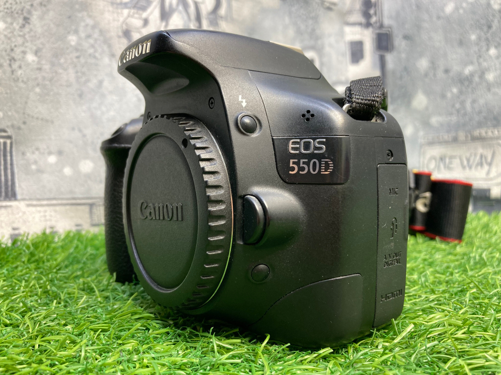 Canon EOS 550D Покупка/Продажа