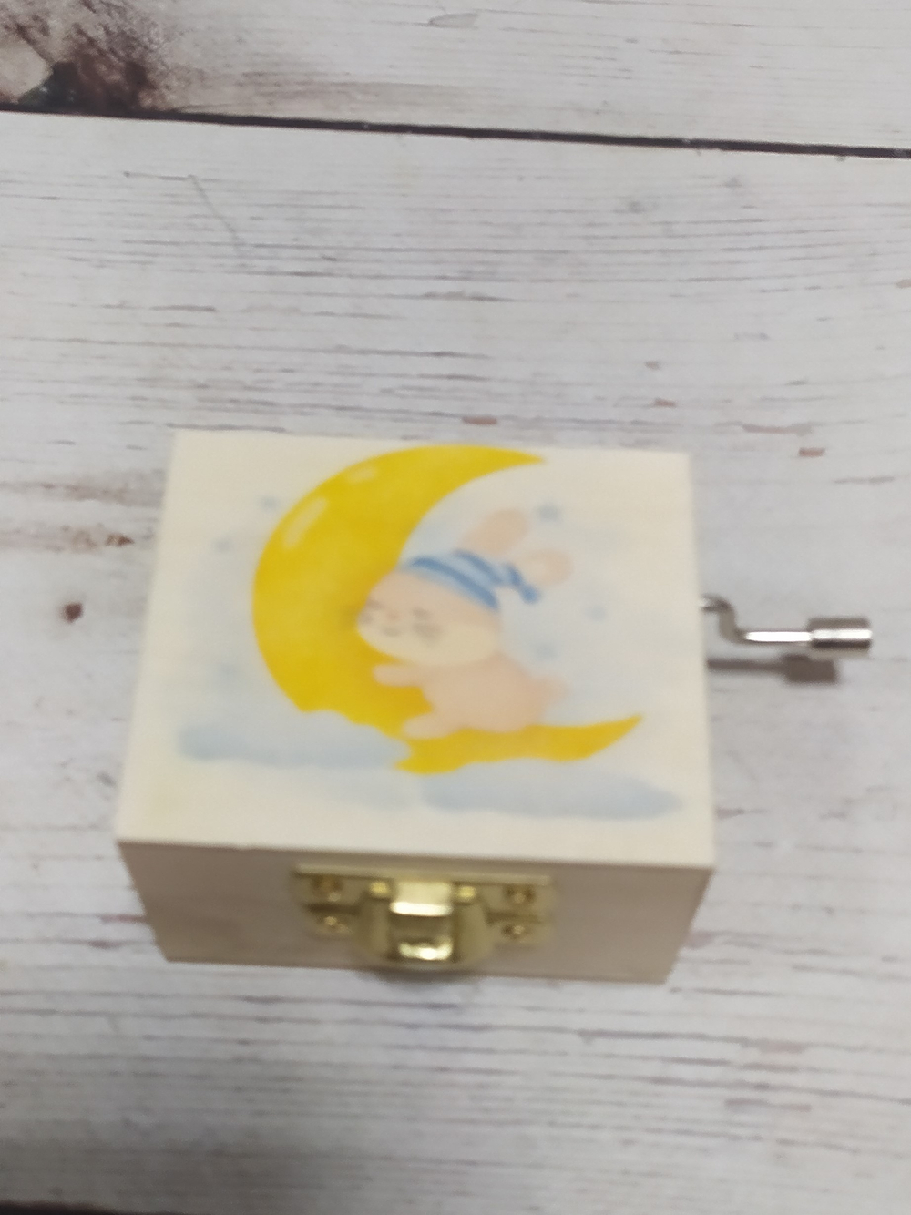 Музыкальная деревянная шкатулка-шарманка из массива Колыбельная Зайчик печать с мелодией Спи моя радость