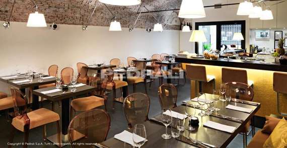 Стул Queen прозрачный янтарный