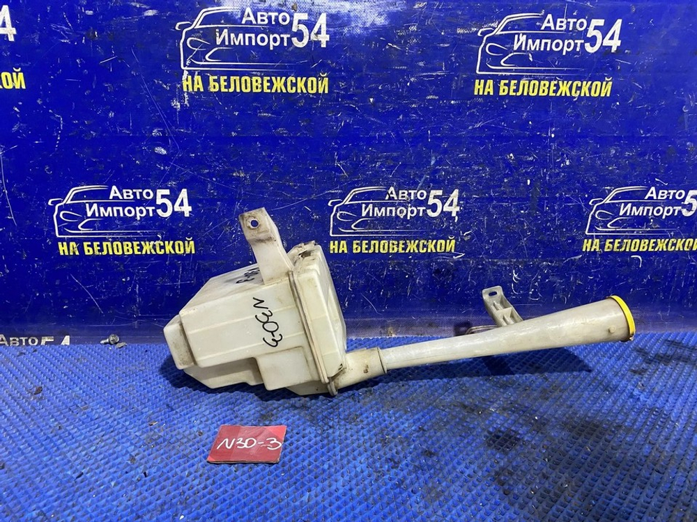 Бачок омывателя NISSAN R'NESSA 2000