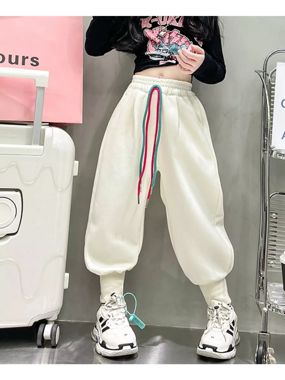 Джоггеры спортивные с цветными замками