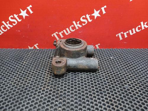 Кронштейн тормозного вала правый 2017г.