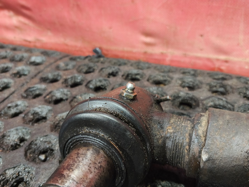 Тяга рулевая поперечная 2023г.