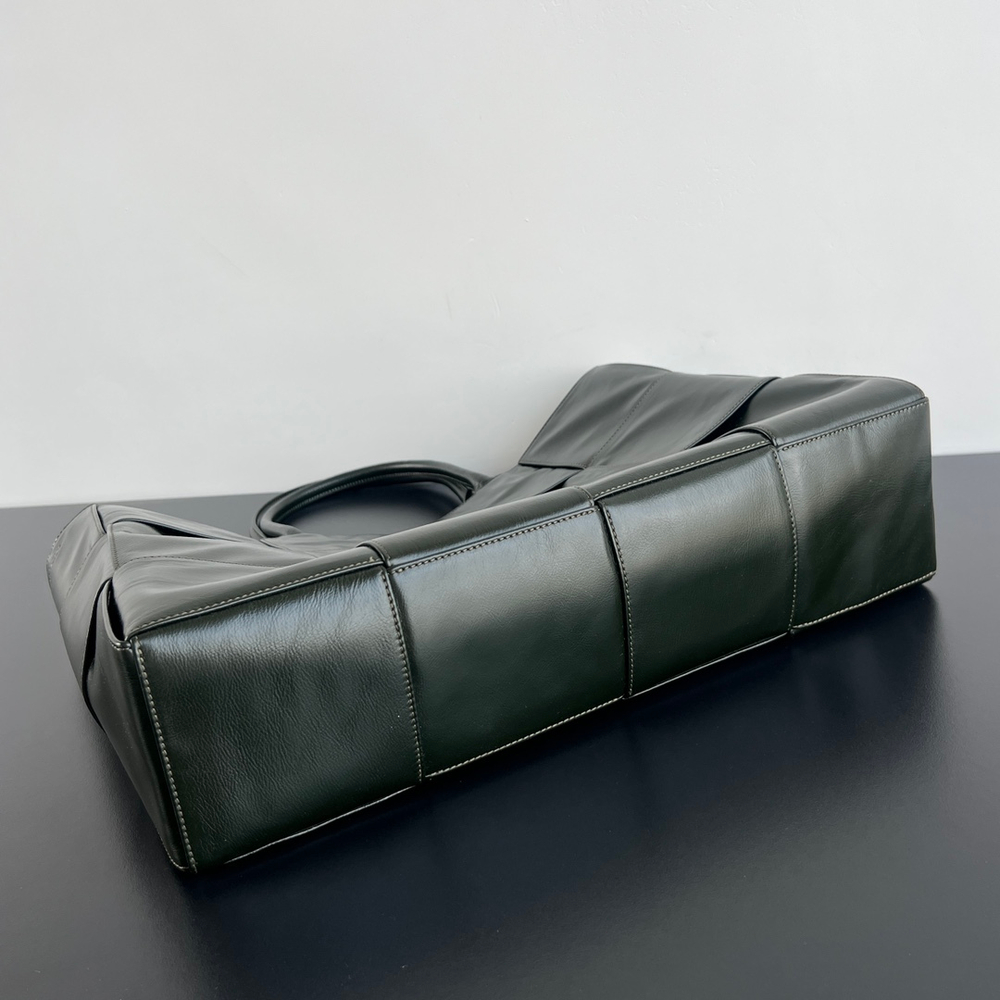 Bottega Veneta Arco Tote 46 cm