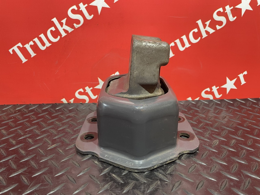 Подушка двигателя задняя 2018г.