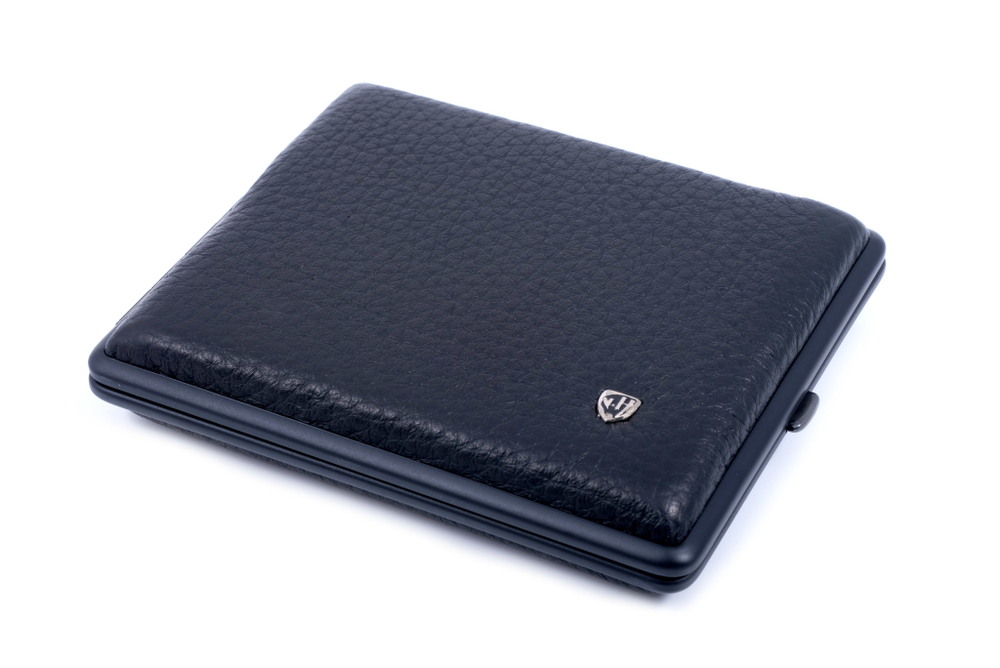 Портсигар Stoll на 26 сигарет, натуральная кожа, Черный олень