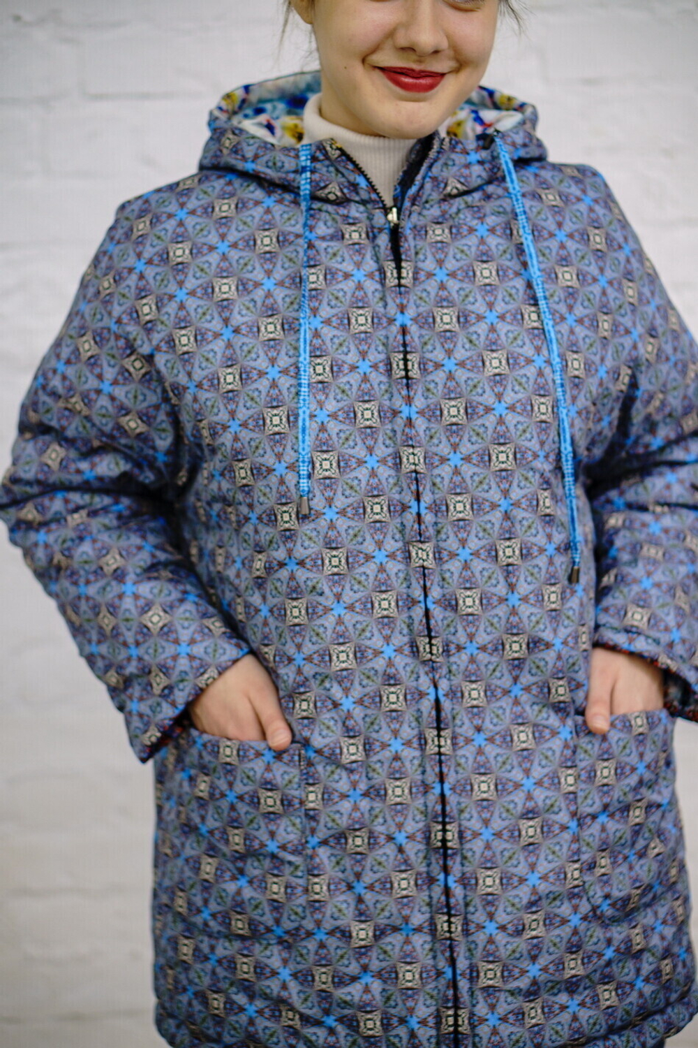 Двусторонняя куртка "Москва Кандинского", по мотивам живописи Василия Кандинского ("Москва. Красная площадь." 1916 г)