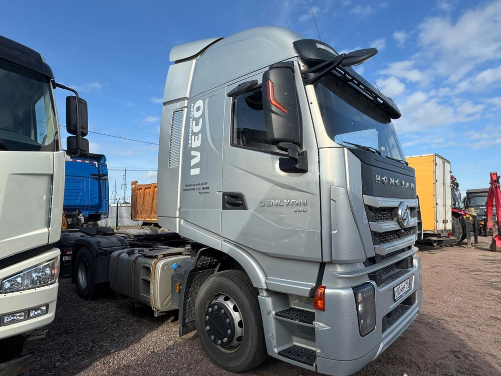 HONGYAN CQ* 4x2 Седельный тягач CQ4186HV52 (Дизельный, 12,9 л, 517 л.с., АТ)