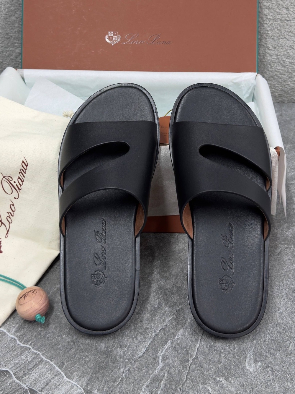 Шлепанцы Loro Piana