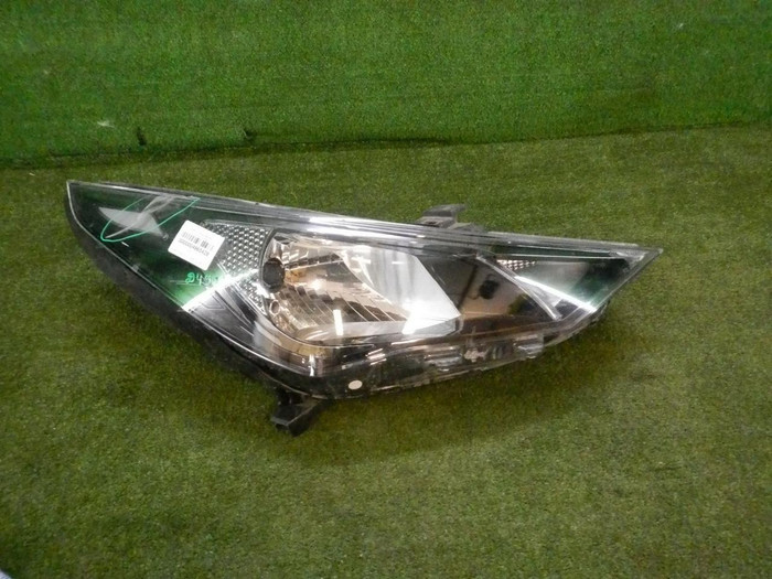 Битая Фара правая Hyundai Solaris 2 (2020-н.в.) галоген